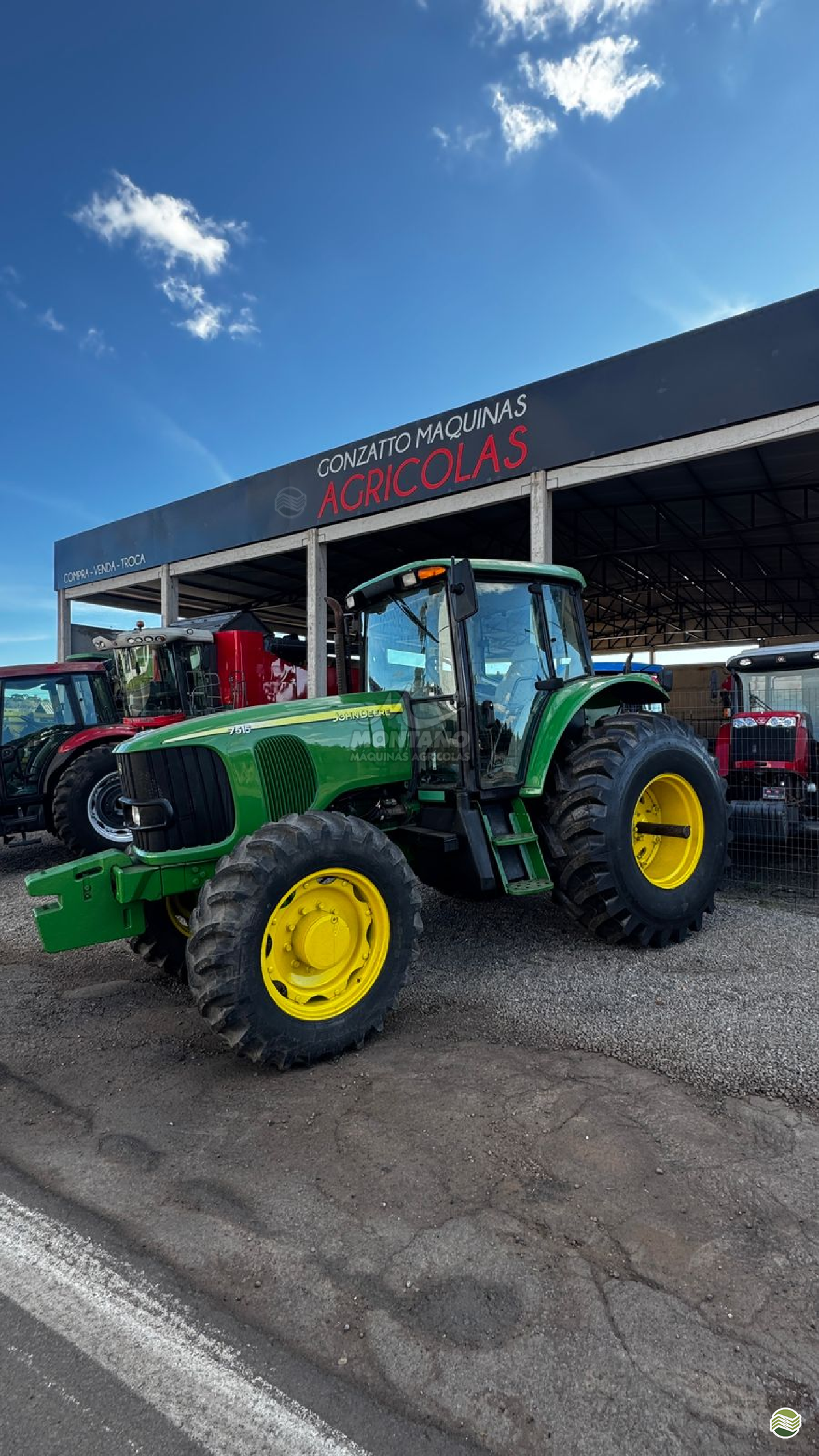 JOHN DEERE 7515 de Montano Máquinas Agrícolas